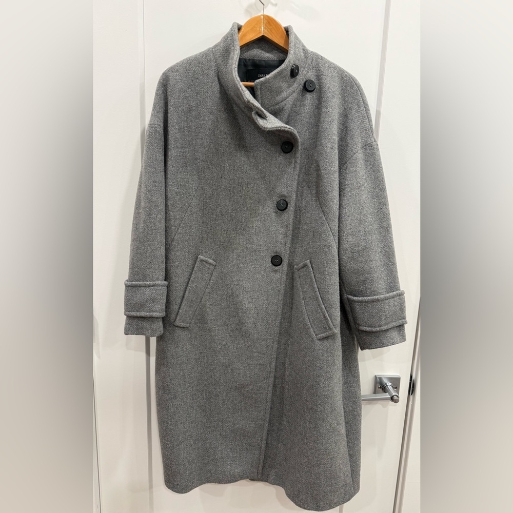 Zara Women’s Oversized Gray Wool Blend Coat – Size L